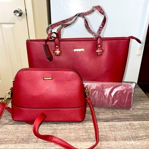 THREE PIECE SET. Red handbag set. **NEW- never been used**